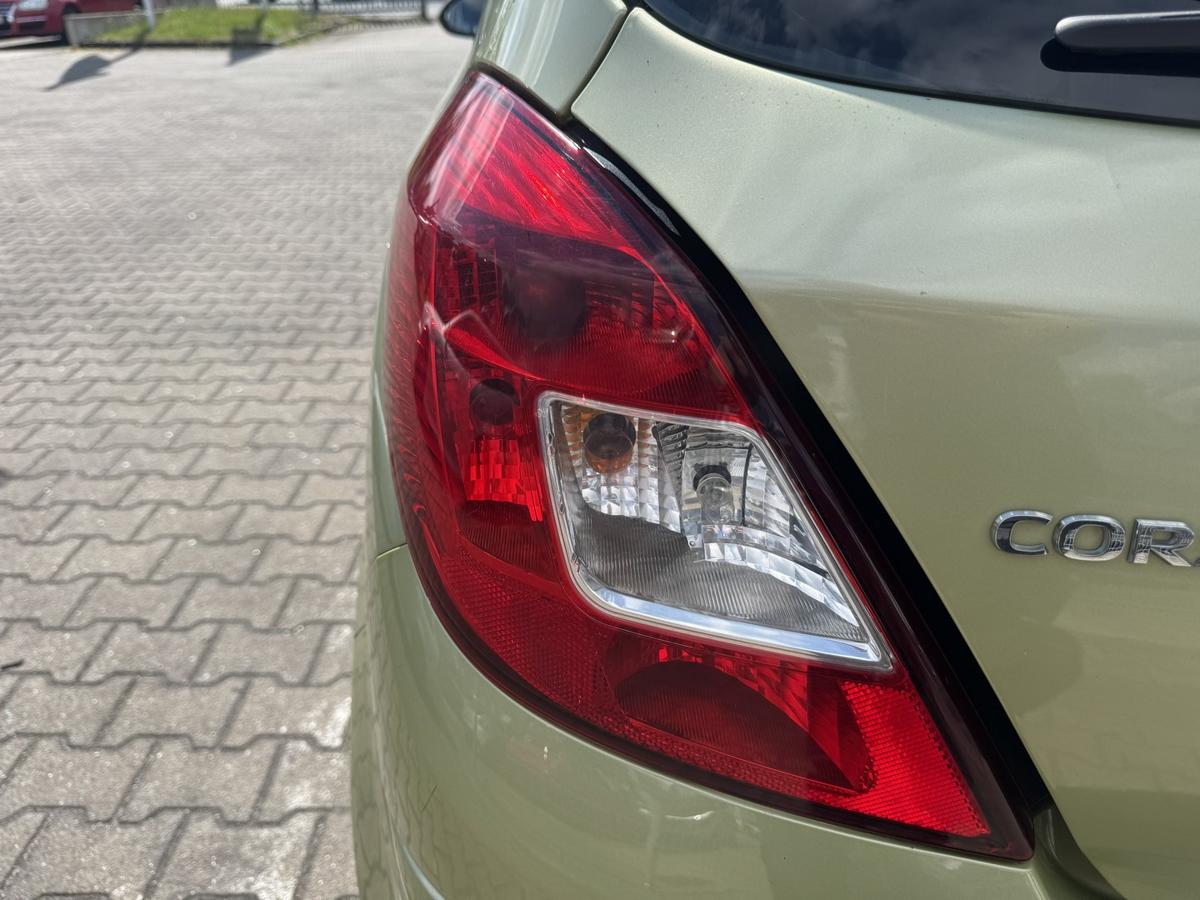 Opel Corsa D original R&uuml;cklicht R&uuml;ckleuchte Schlussleuchte links 5-T&uuml;rer Bj.2006